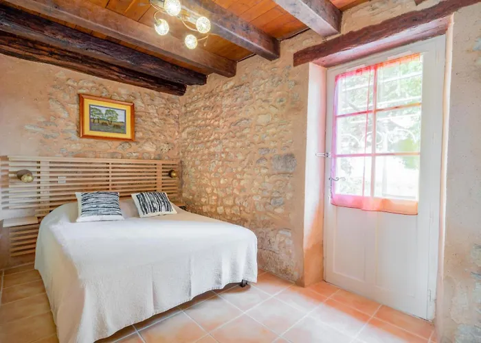 La Peyre 펜션 Azerat